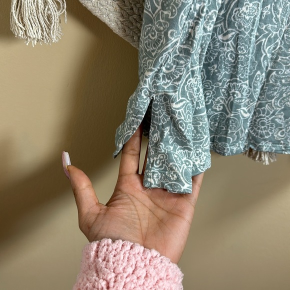 Green old navy floral print tank top - Picture 3 of 6